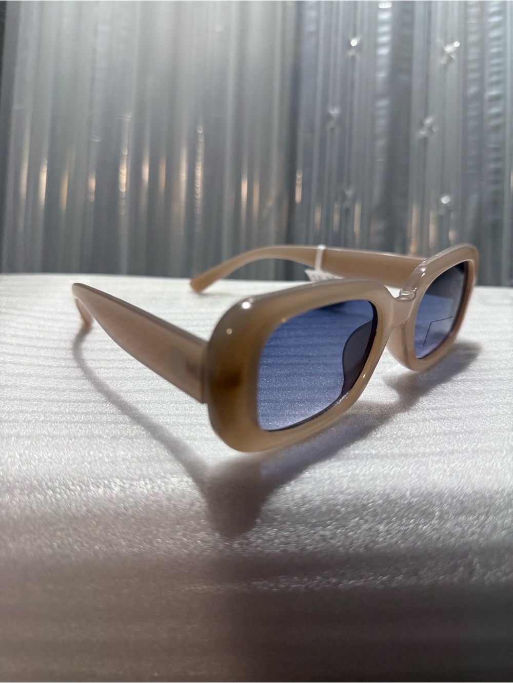 Laundry by Shelli Segal Women’s Retro Rectangle Sunglasses Cream Blue Tint LS314